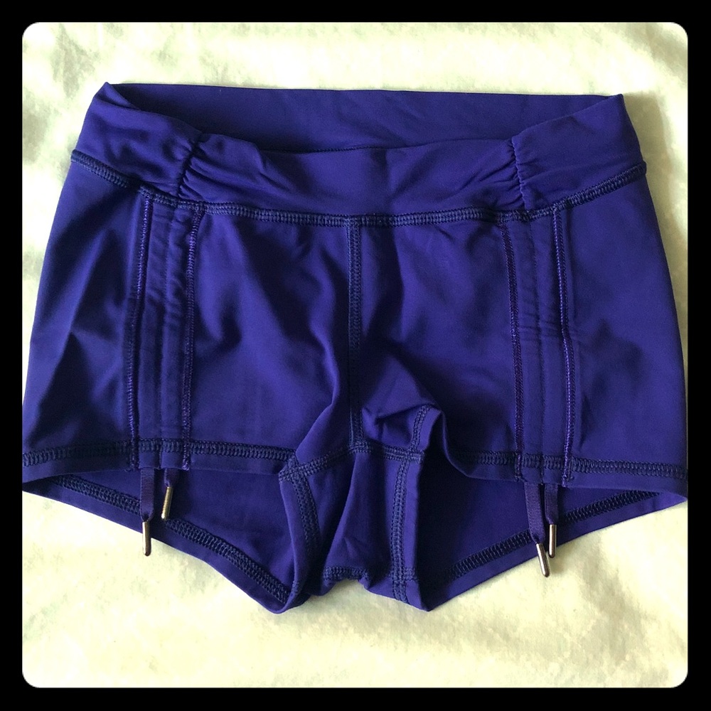 Lululemon liberty shorts with cinched back size 2